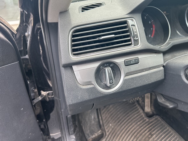 Vehicle image 13 of 13