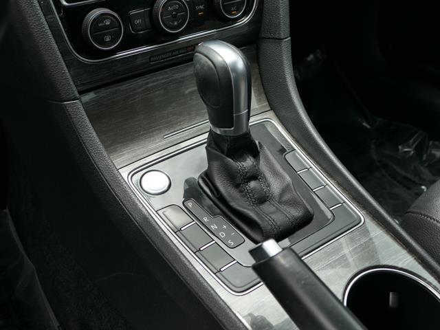 2017 Volkswagen Passat 1.8T SE Image 21 of 30