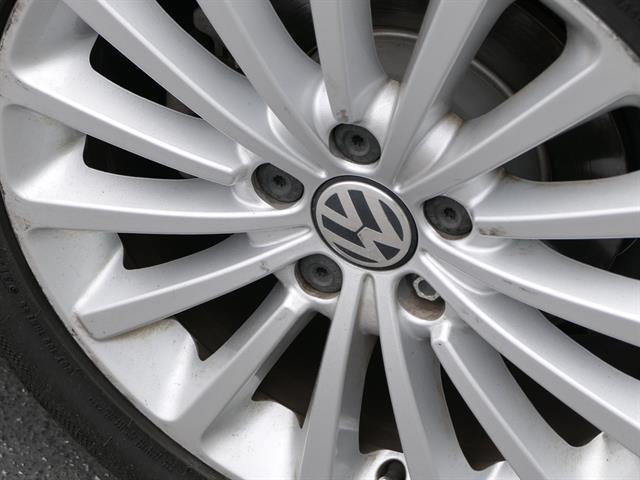 2017 Volkswagen Passat 1.8T SE Image 11 of 30