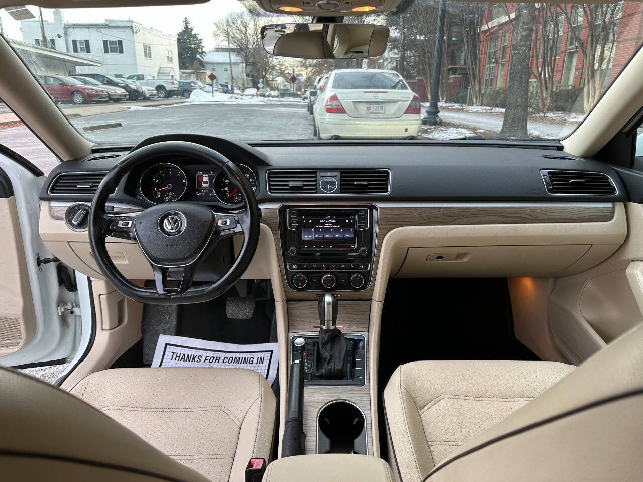 2017 Volkswagen Passat 1.8T SE Technology Image 16 of 22