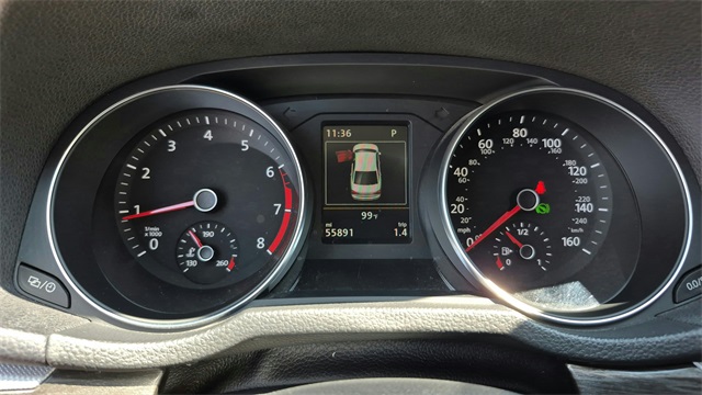 2017 Volkswagen Passat 1.8T SEL Premium Image 17 of 33