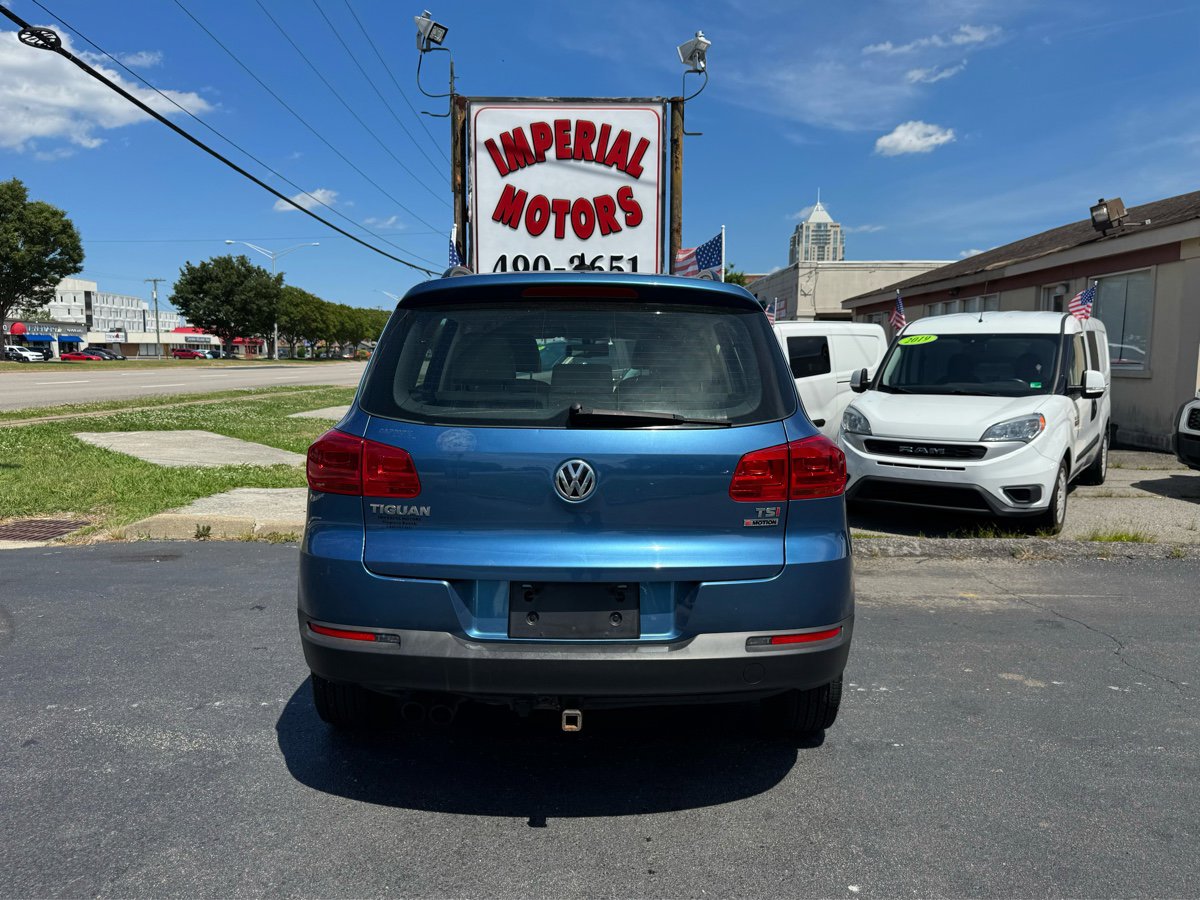 Vehicle image 5 of 12