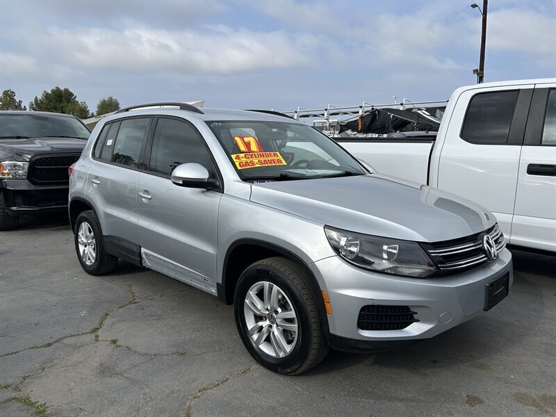 Vehicle image 6 of 85