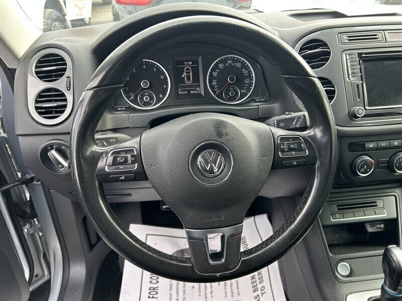 Vehicle image 41 of 85