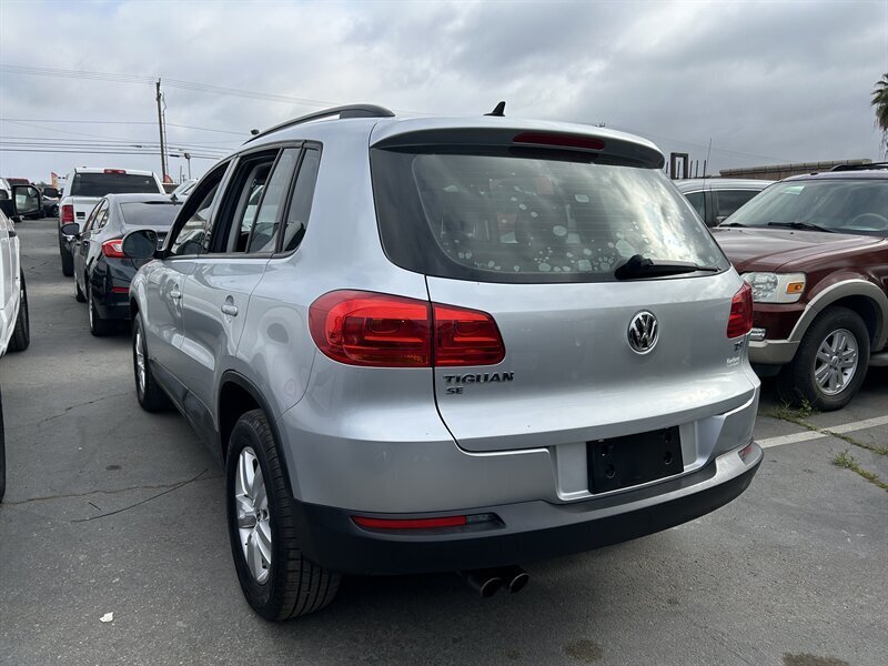 Vehicle image 31 of 85
