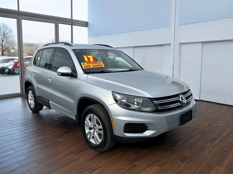 Vehicle image 20 of 85
