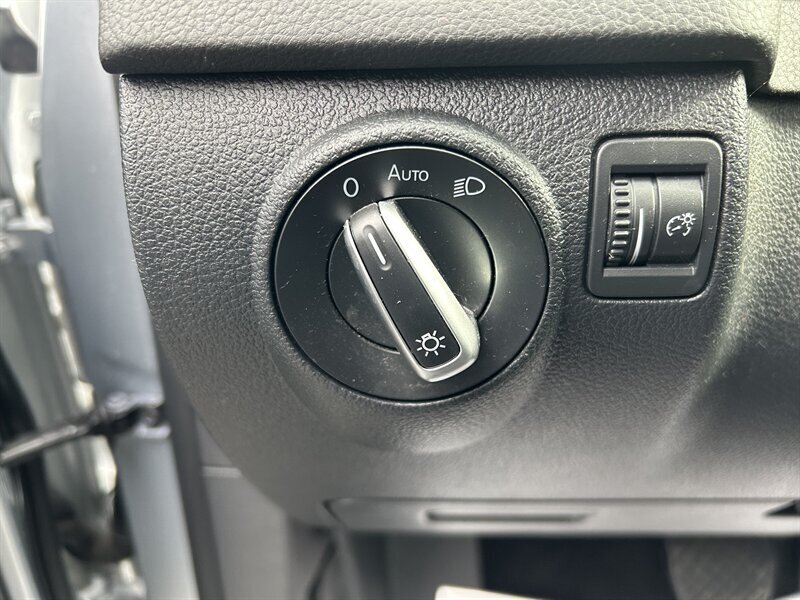 Vehicle image 61 of 85