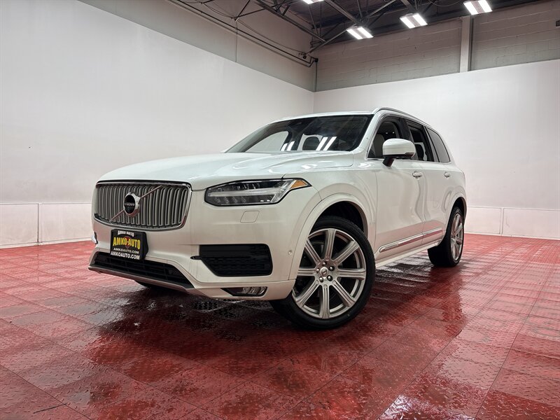 2017 Volvo XC90 Inscription Image 3 of 49