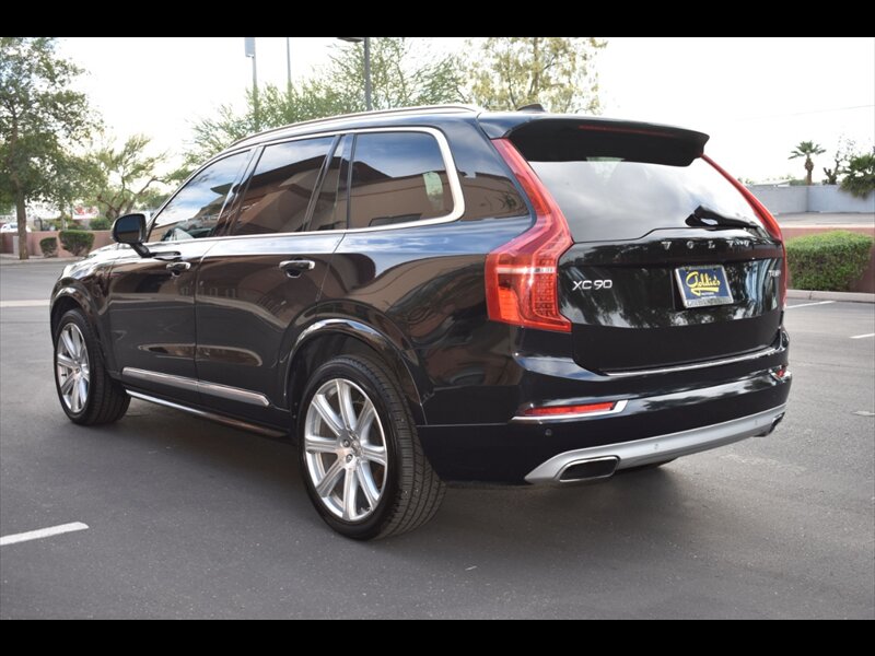 2017 Volvo XC90 Inscription Image 9 of 54