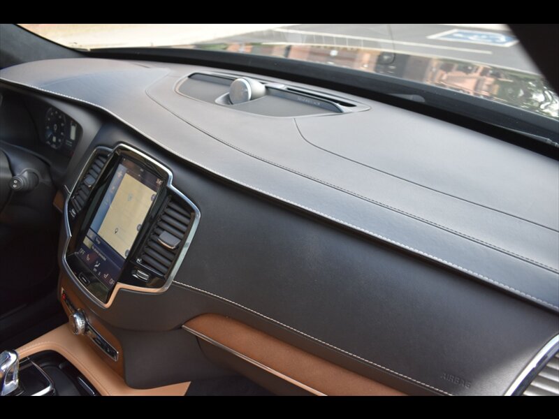2017 Volvo XC90 Inscription Image 28 of 54