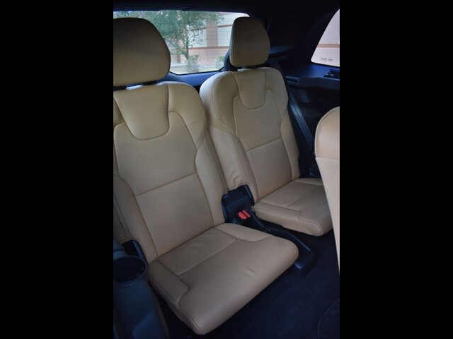 2017 Volvo XC90 Inscription Image 18 of 54