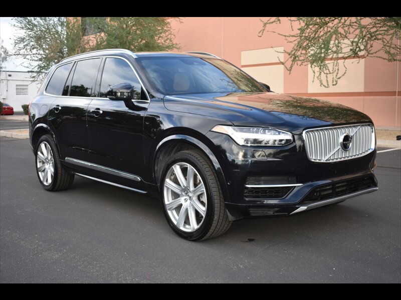 2017 Volvo XC90 Inscription Image 5 of 54