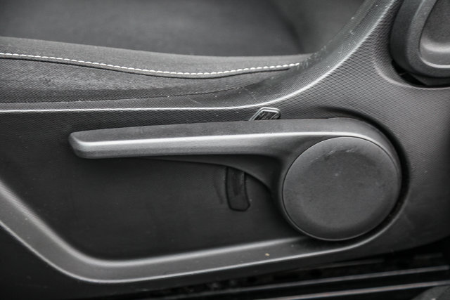 Vehicle image 20 of 23