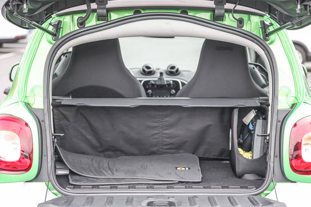 Vehicle image 10 of 23