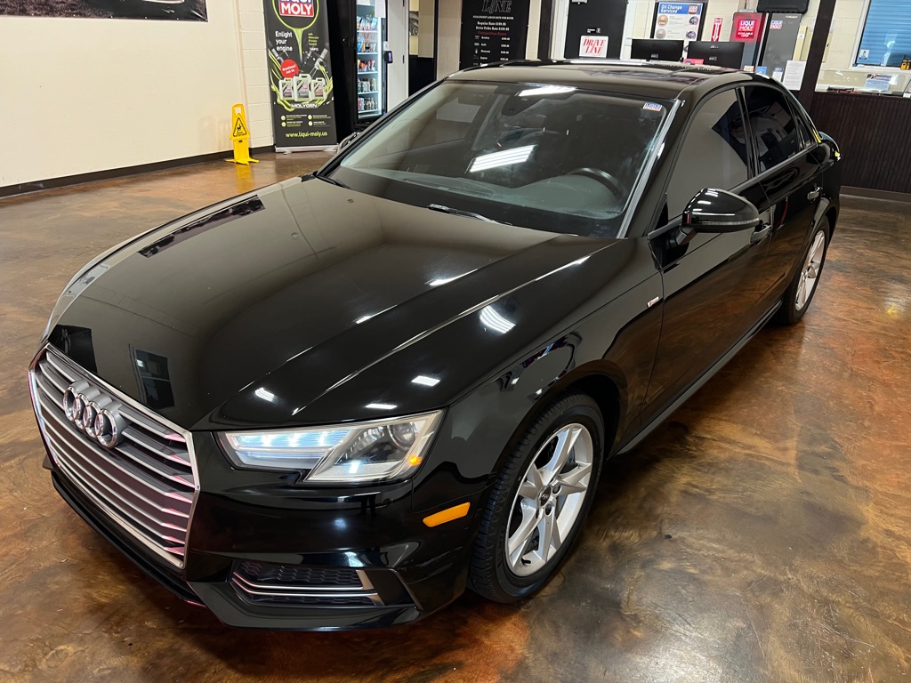 2018 Audi A4 Image 2 of 44