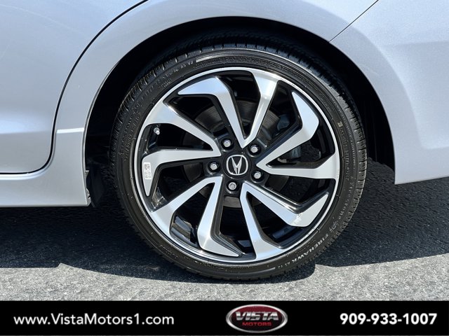 Vehicle image 5 of 29
