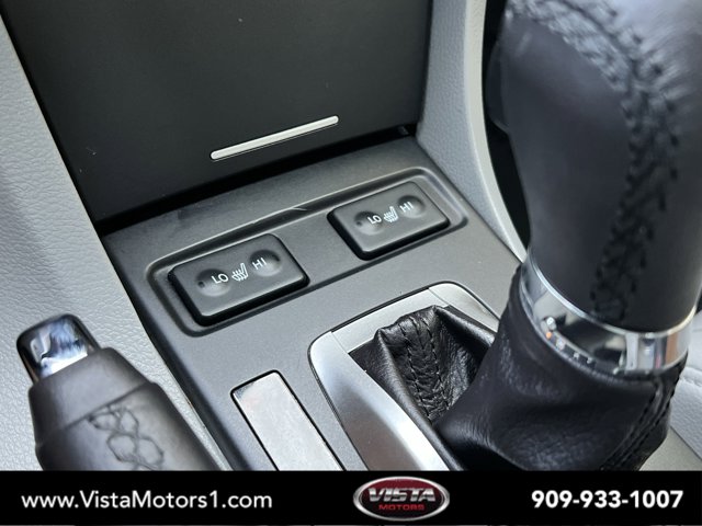 Vehicle image 14 of 29