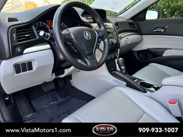 Vehicle image 23 of 29