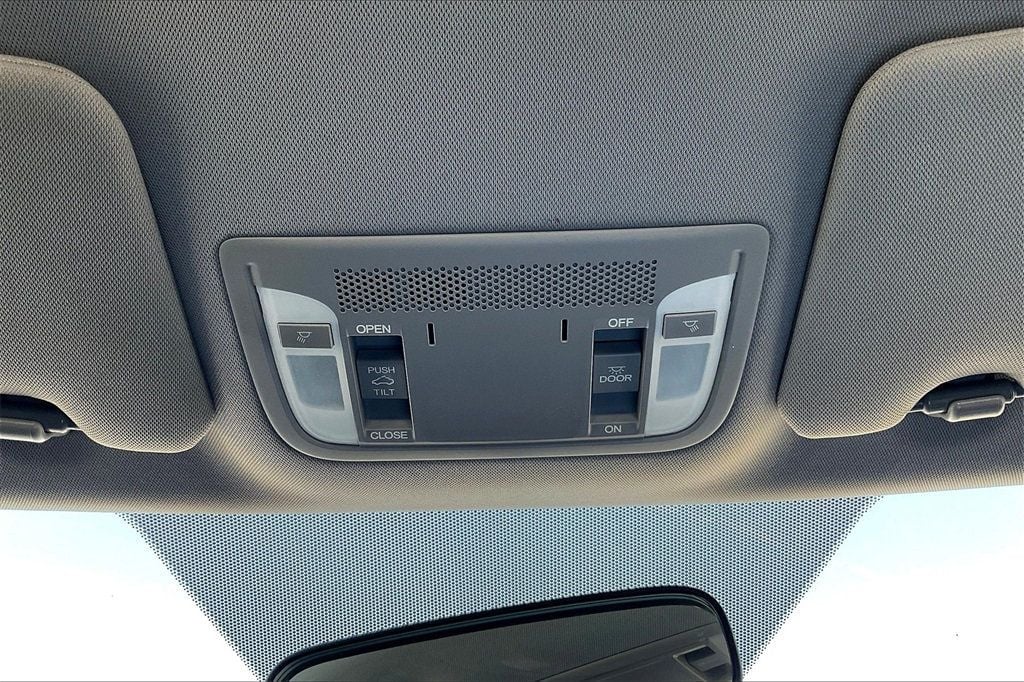 2018 Acura ILX Special Edition Image 29 of 36