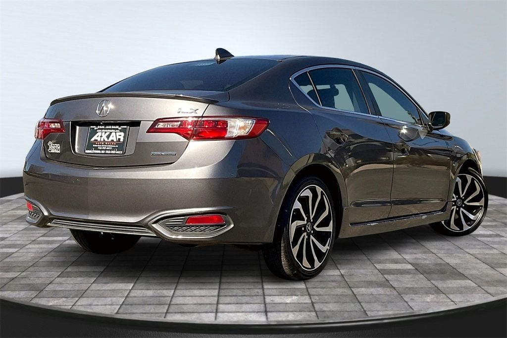 2018 Acura ILX Special Edition Image 5 of 36