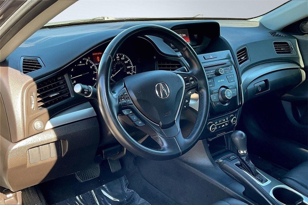 2018 Acura ILX Special Edition Image 19 of 36