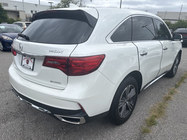 Vehicle image 3 of 32