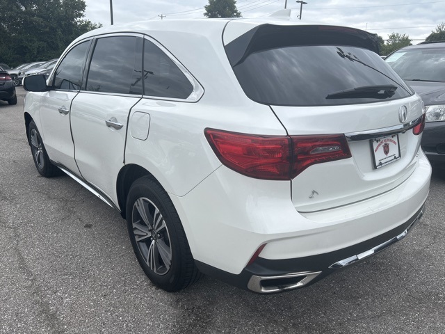 Vehicle image 4 of 32