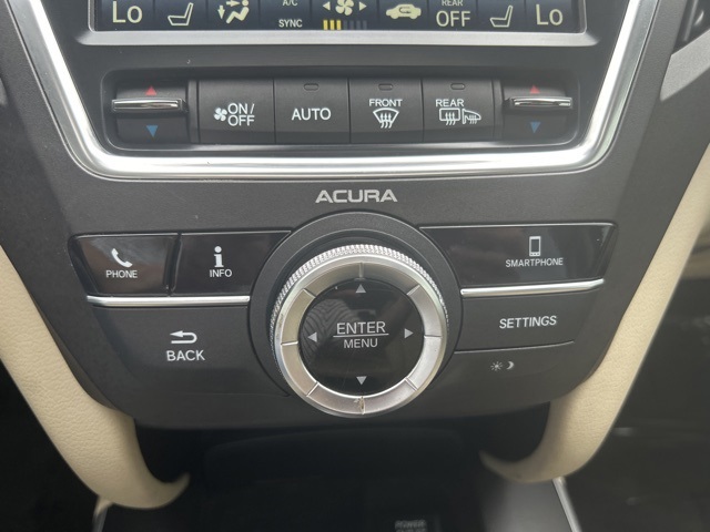Vehicle image 25 of 32