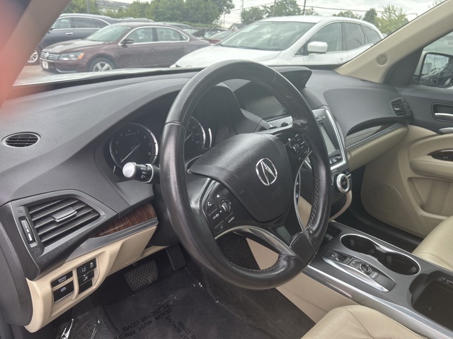 Vehicle image 7 of 32