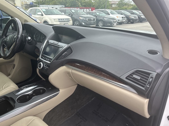Vehicle image 17 of 32