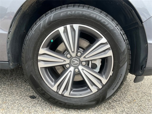 Vehicle image 14 of 40