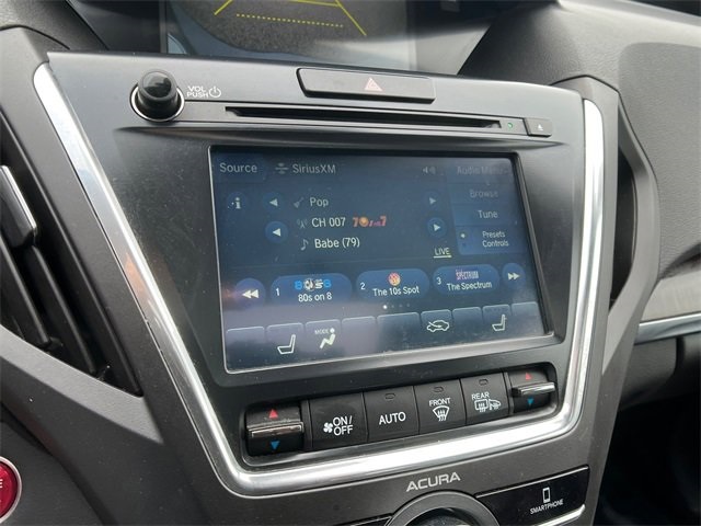 Vehicle image 32 of 40