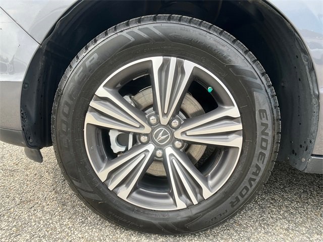 Vehicle image 13 of 40