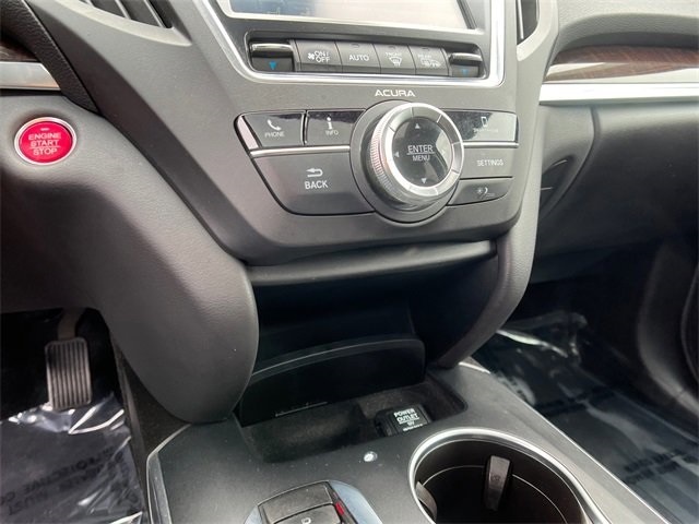 Vehicle image 33 of 40