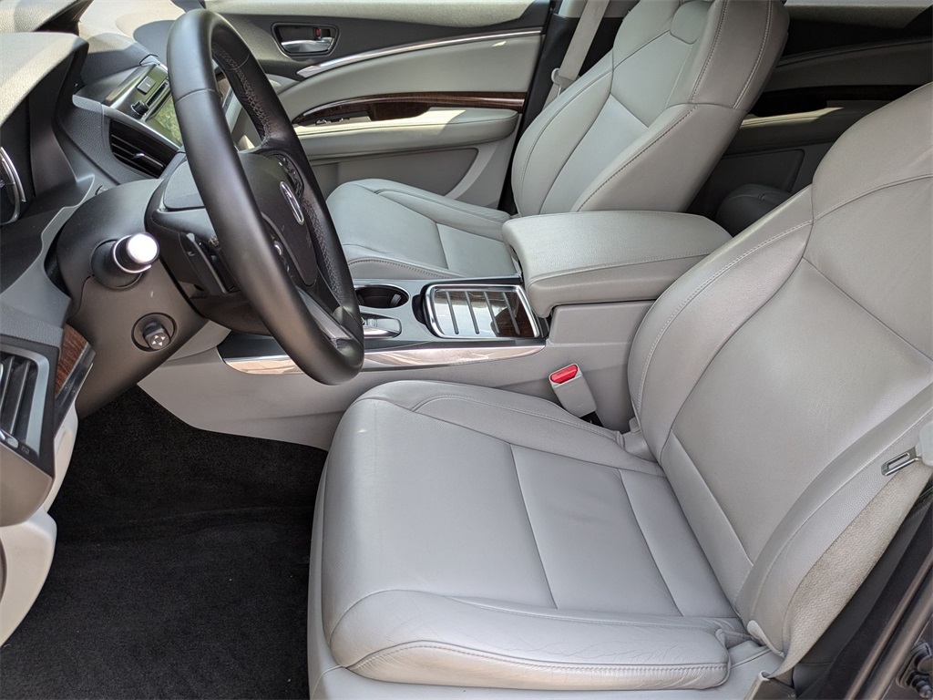 Vehicle image 12 of 30