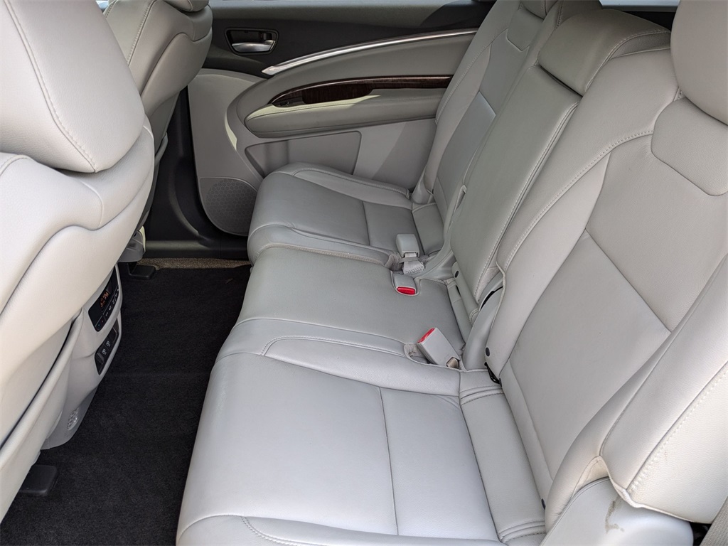 Vehicle image 11 of 30