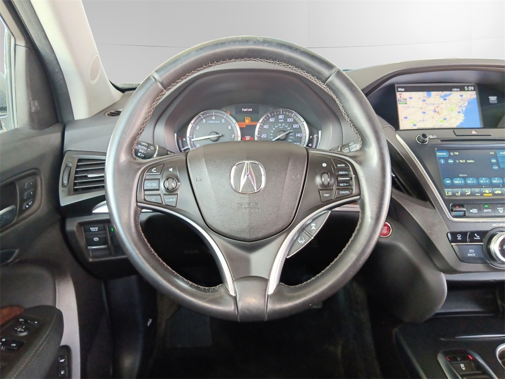 Vehicle image 25 of 28