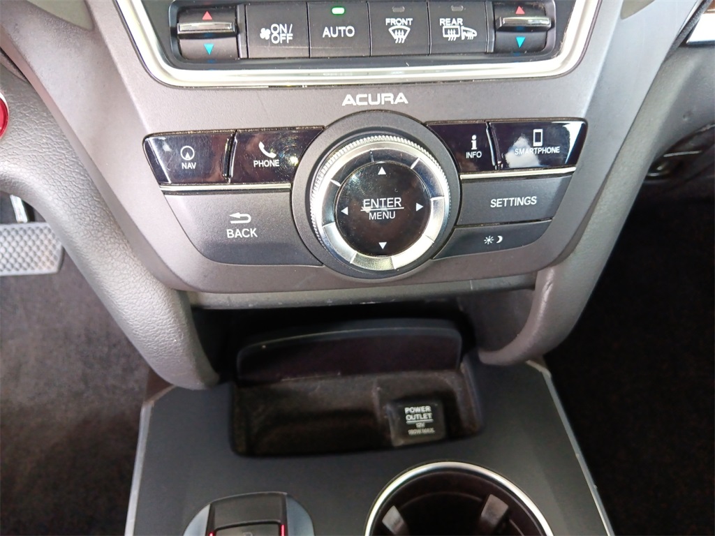 Vehicle image 20 of 28
