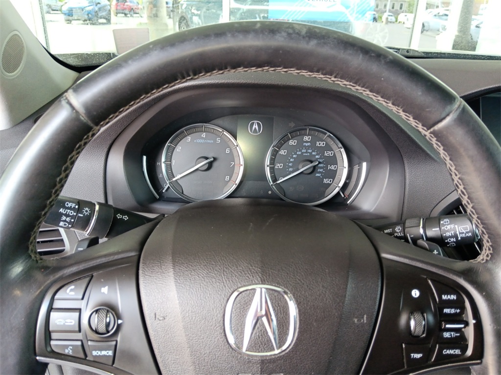 Vehicle image 26 of 28
