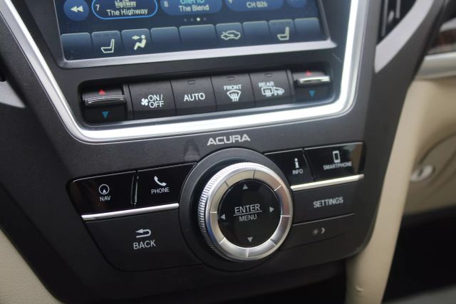 Vehicle image 27 of 48