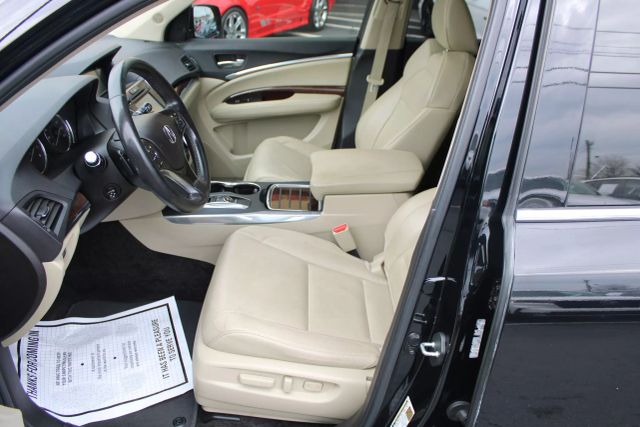 Vehicle image 11 of 48