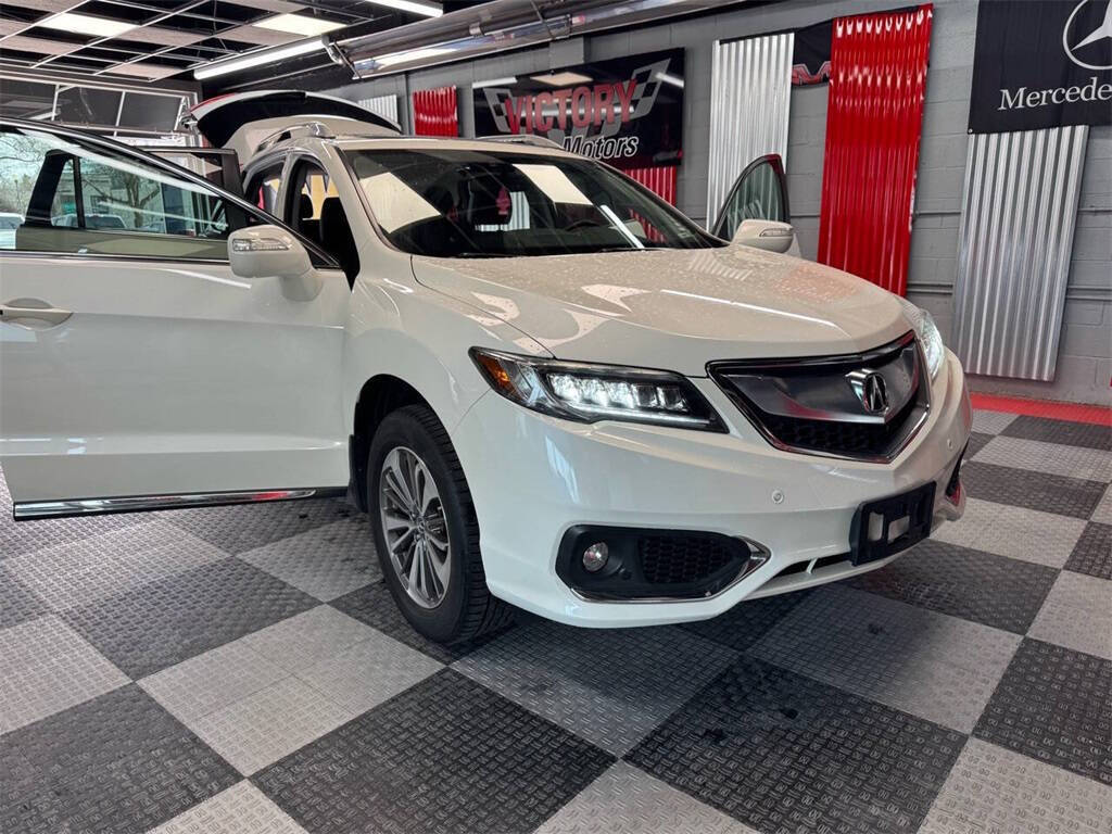 Vehicle image 5 of 24