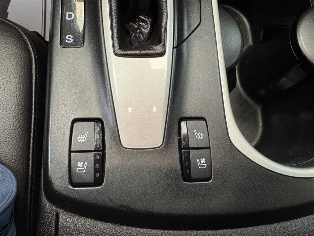 Vehicle image 24 of 24