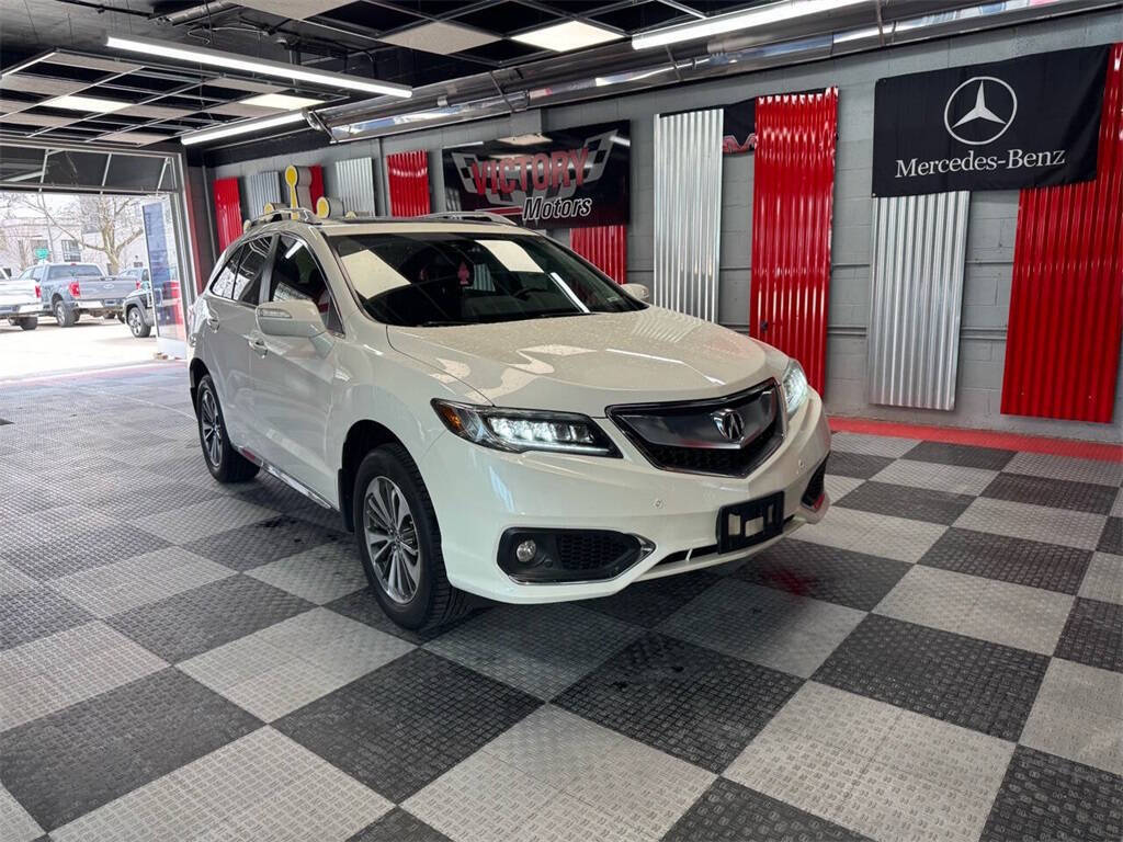 Vehicle image 6 of 24
