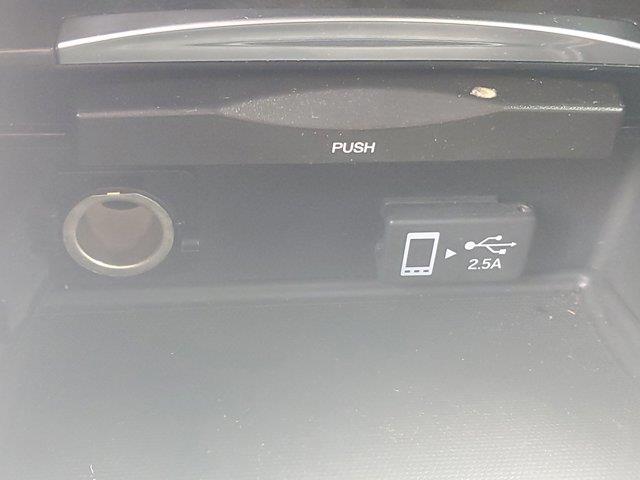 Vehicle image 27 of 30