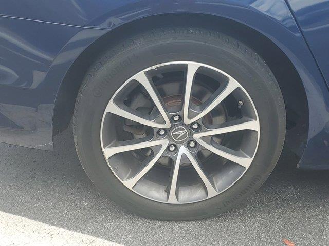 Vehicle image 8 of 30