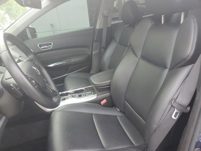 Vehicle image 19 of 30
