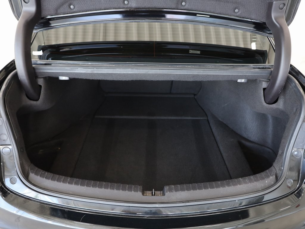 Vehicle image 9 of 39