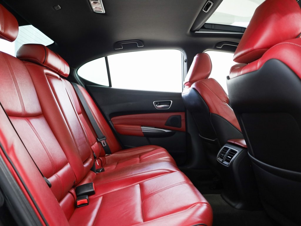 Vehicle image 11 of 39