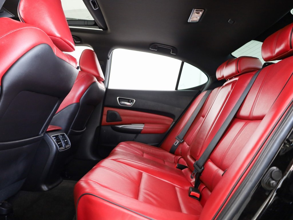 Vehicle image 10 of 39